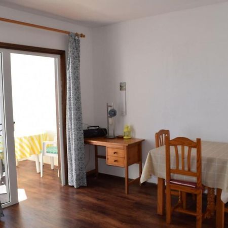 Apartamento Reni Tias Luaran gambar