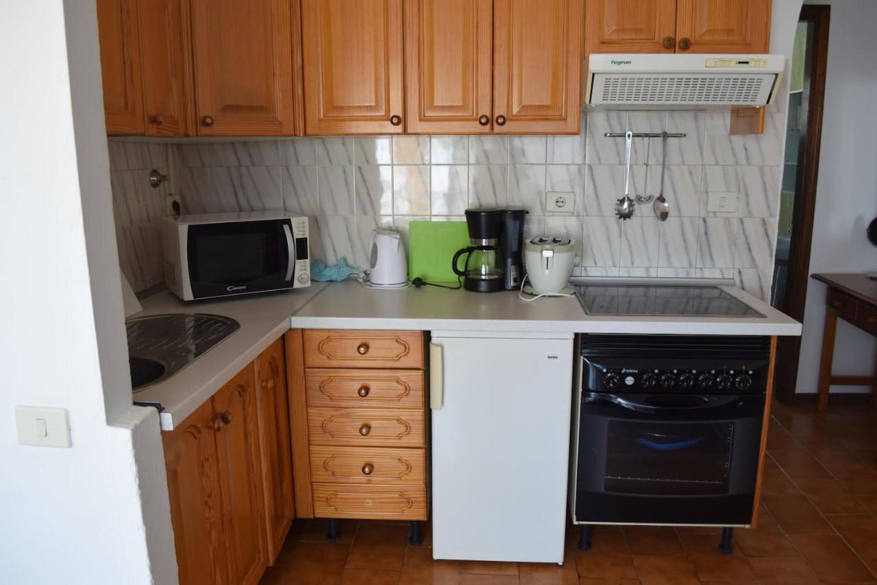 Apartamento Reni Tias Luaran gambar