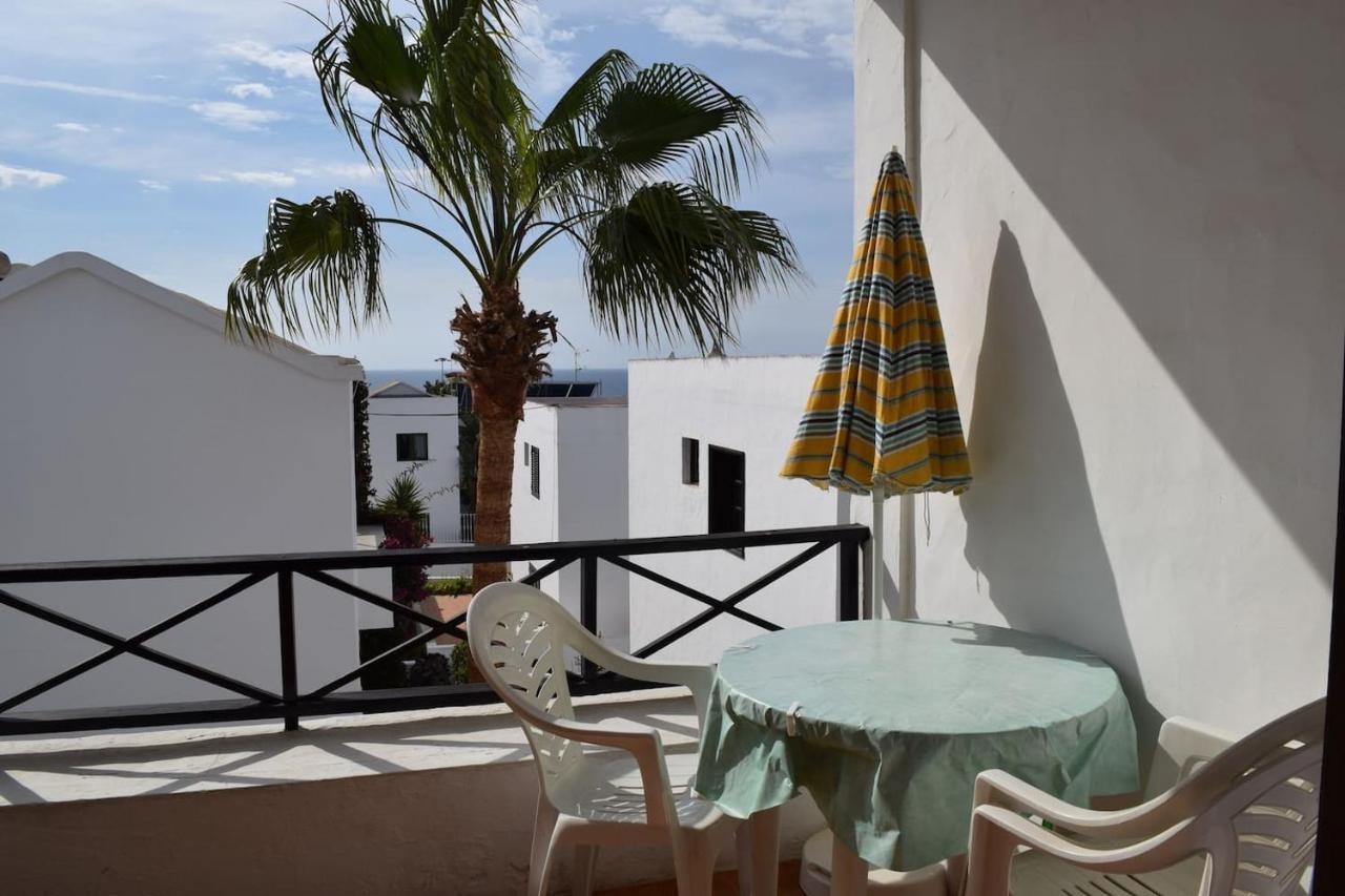 Apartamento Reni Tias Luaran gambar